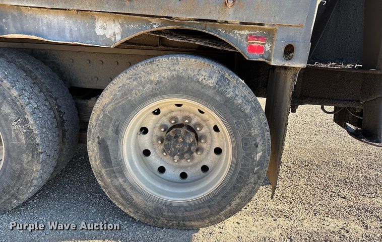 image for item EV3466 1994 Kenworth grapple crane truck