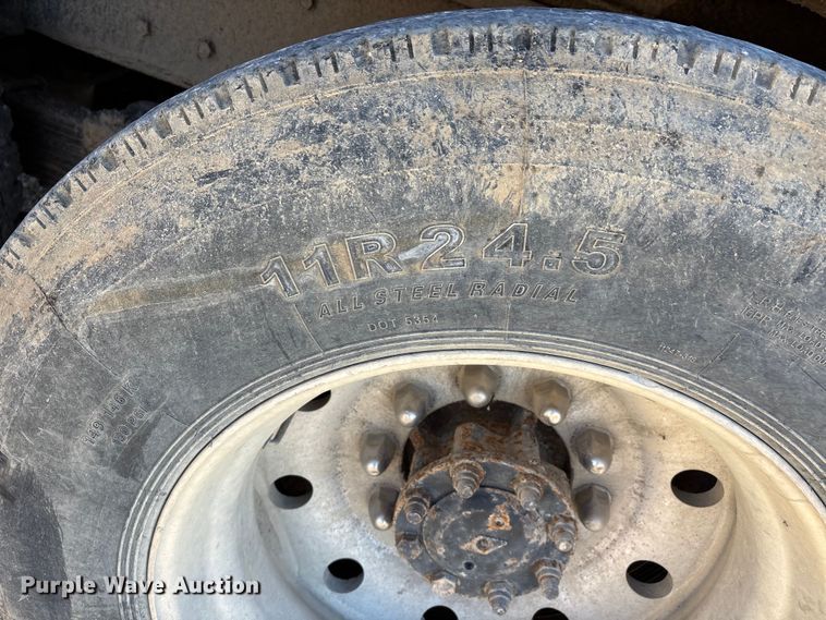 image for item EV3466 1994 Kenworth grapple crane truck