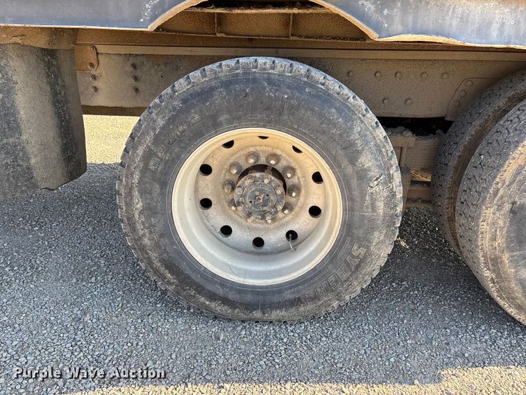 image for item EV3466 1994 Kenworth grapple crane truck