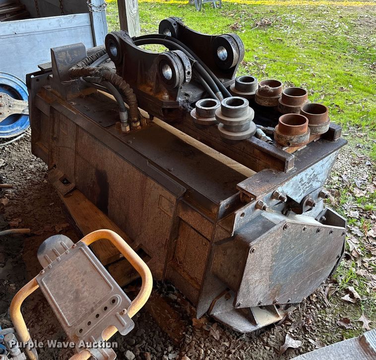 image for item EV3471 Bradco excavator mulcher