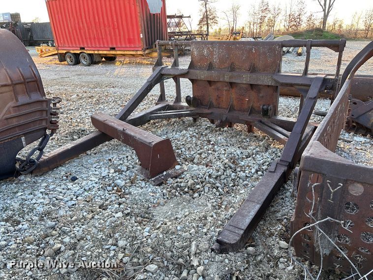 image for item EV3473 Caterpillar D6 brush rake