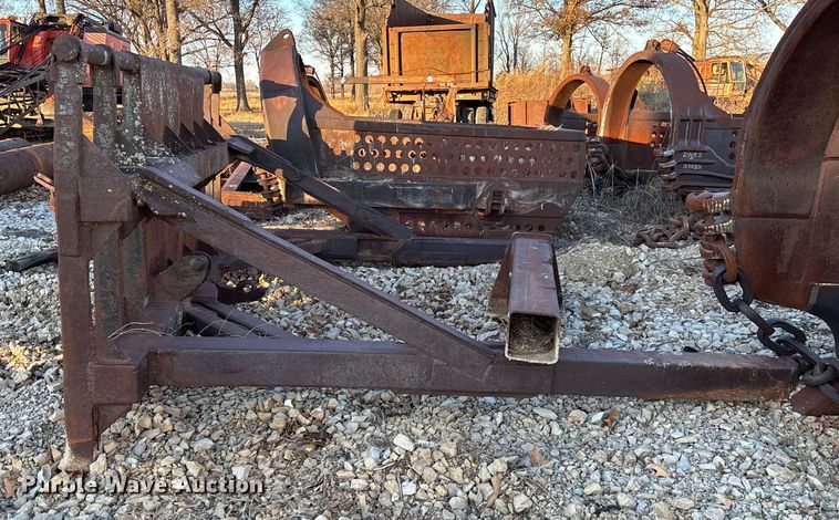 image for item EV3473 Caterpillar D6 brush rake