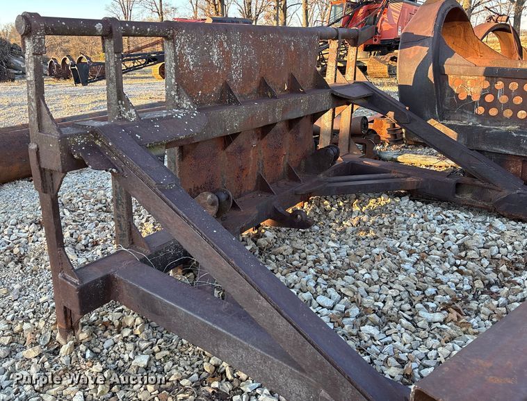 image for item EV3473 Caterpillar D6 brush rake