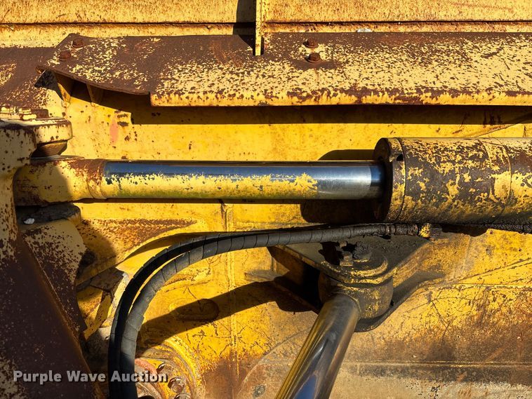 image for item EV3482 2007 Komatsu D61EX-15 dozer