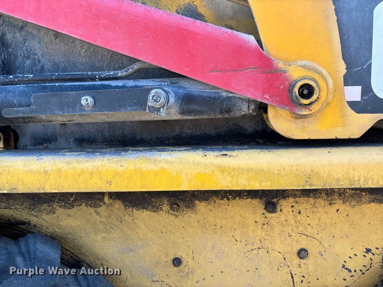 image for item EV3483 2007 Caterpillar 216B skid steer loader