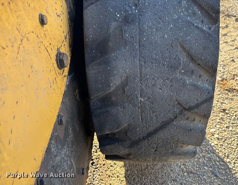 image for item EV3483 2007 Caterpillar 216B skid steer loader