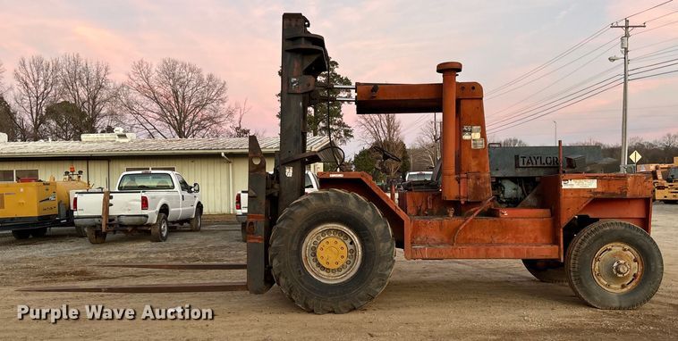 image for item EV3487 Taylor Y-22-BW0 forklift