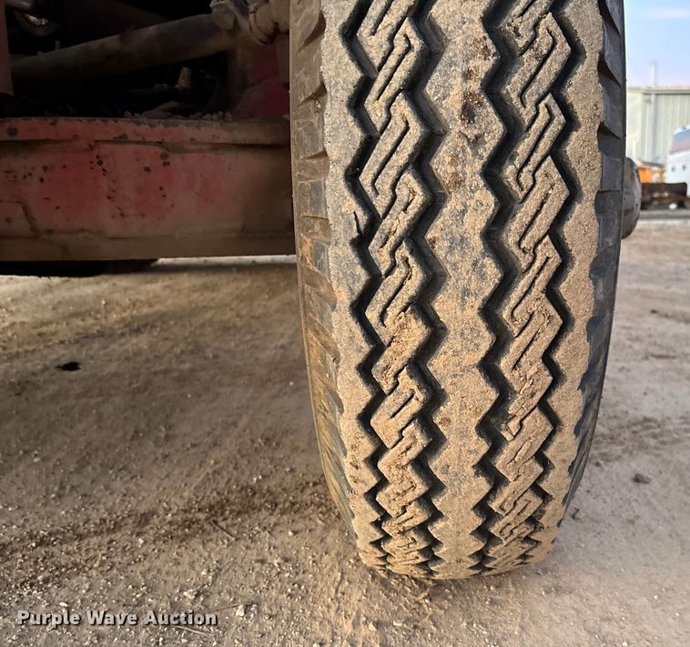 image for item EV3487 Taylor Y-22-BW0 forklift