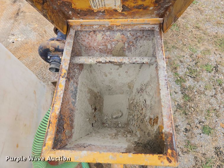 image for item EV4391 1996 Kenworth T800 flatbed truck