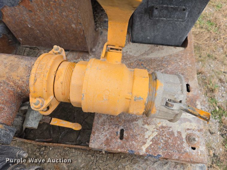 image for item EV4391 1996 Kenworth T800 flatbed truck