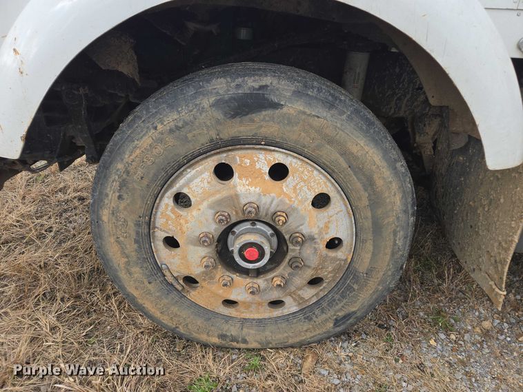 image for item EV4391 1996 Kenworth T800 flatbed truck