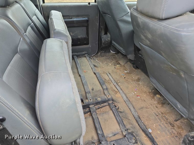 image for item EV4392 2015 Ford F550 Super Duty Crew Cab flatbed truck