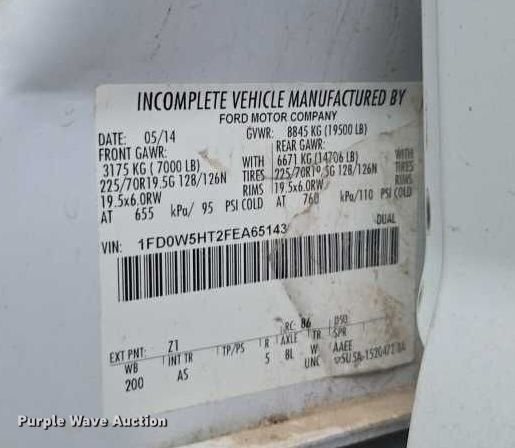 image for item EV4392 2015 Ford F550 Super Duty Crew Cab flatbed truck