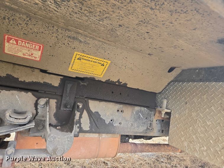 image for item EV4396 2021 Ford F600 dump truck