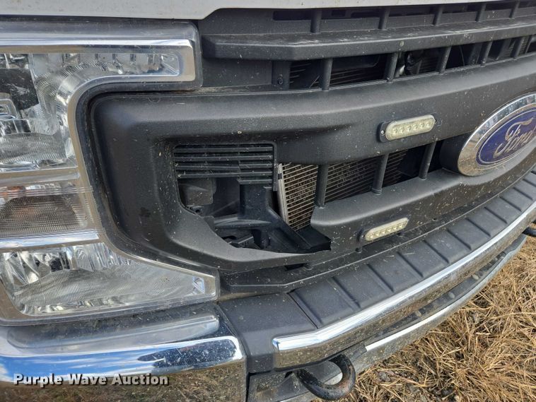 image for item EV4396 2021 Ford F600 dump truck