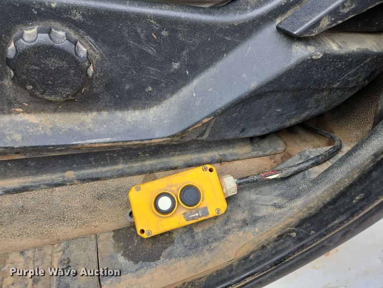 image for item EV4396 2021 Ford F600 dump truck