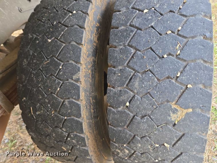 image for item EV4396 2021 Ford F600 dump truck