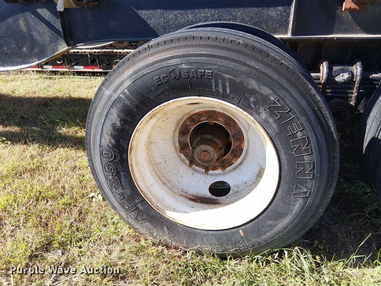 image for item EV5394 2016 Pitts LT40 log trailer