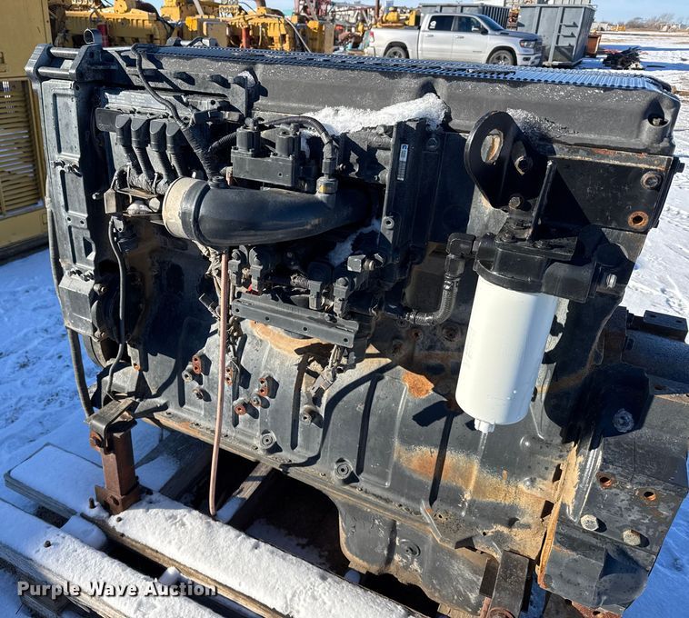 image for item FB0476 Cummins engine