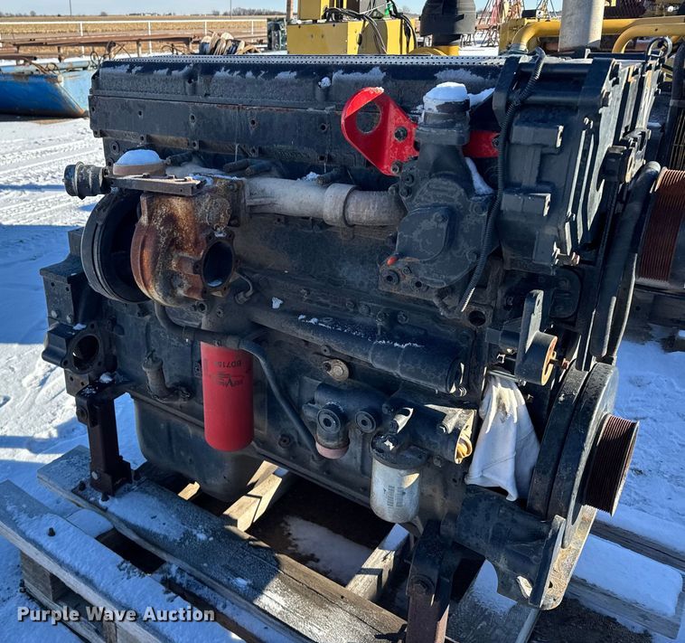 image for item FB0476 Cummins engine