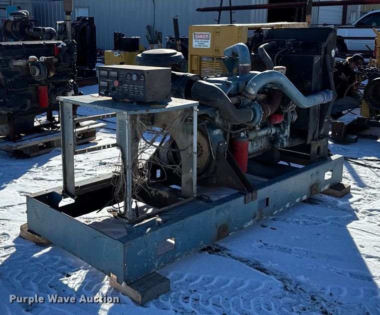 image for item FB0482 Detroit Diesel Series 40 power unit