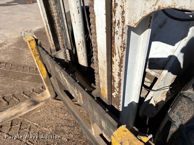 image for item FB0484 1989 Master Craft MC84L forklift