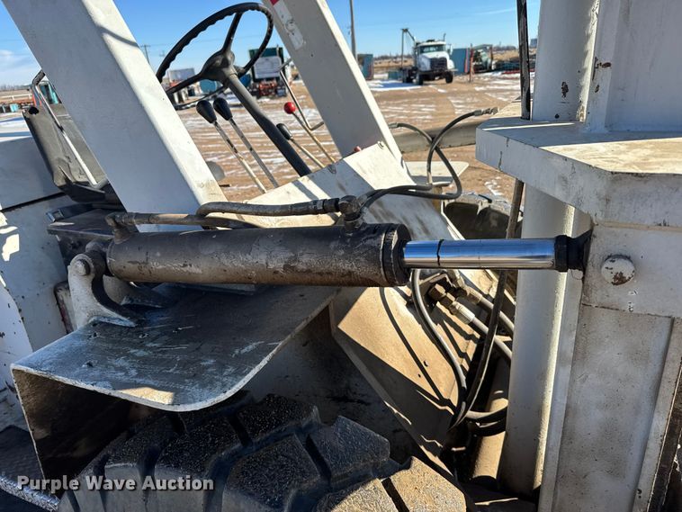 image for item FB0484 1989 Master Craft MC84L forklift