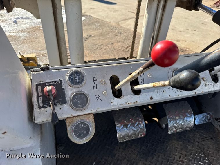 image for item FB0484 1989 Master Craft MC84L forklift