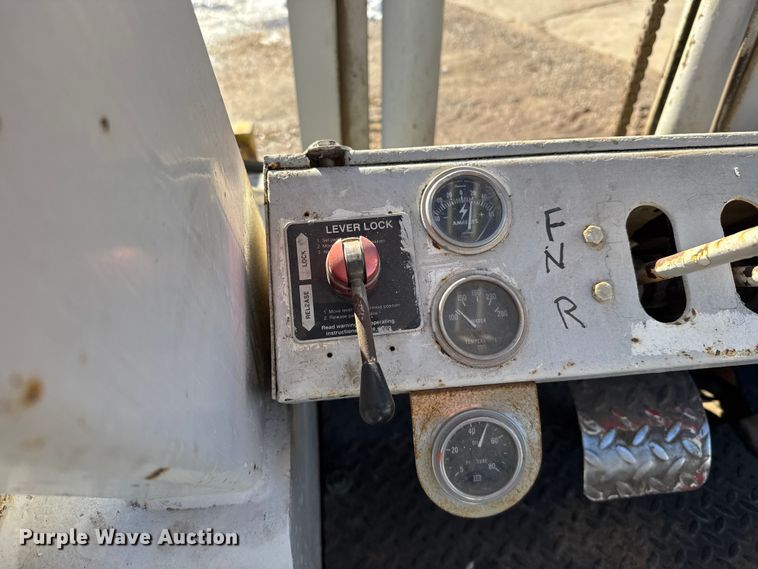 image for item FB0484 1989 Master Craft MC84L forklift