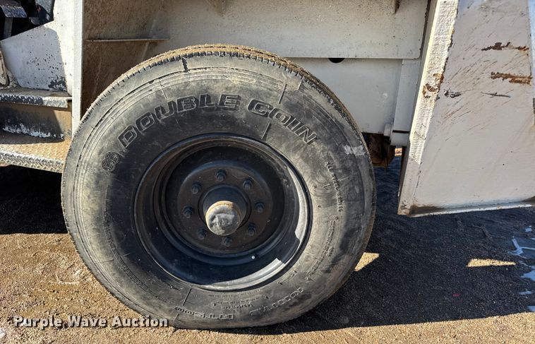 image for item FB0484 1989 Master Craft MC84L forklift