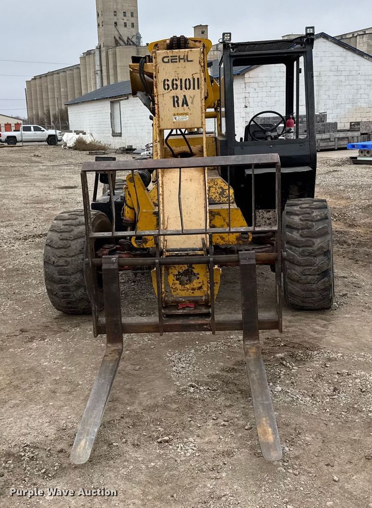image for item FB0503 1995 Gehl 553 telehandler