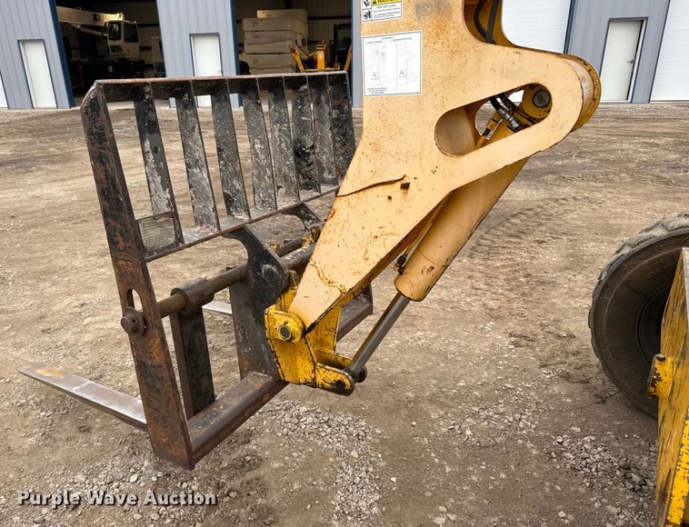 image for item FB0503 1995 Gehl 553 telehandler