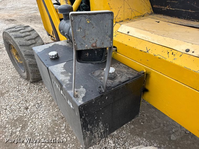 image for item FB0503 1995 Gehl 553 telehandler