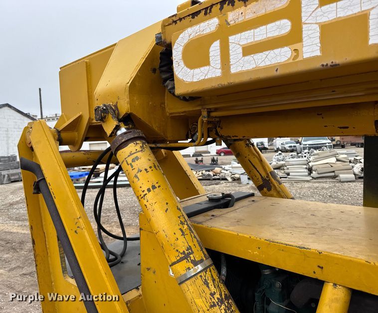 image for item FB0503 1995 Gehl 553 telehandler