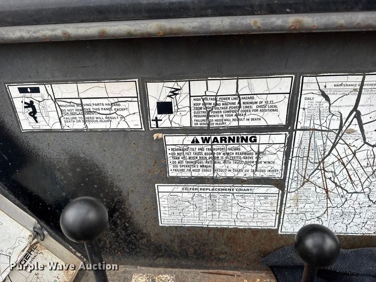 image for item FB0503 1995 Gehl 553 telehandler