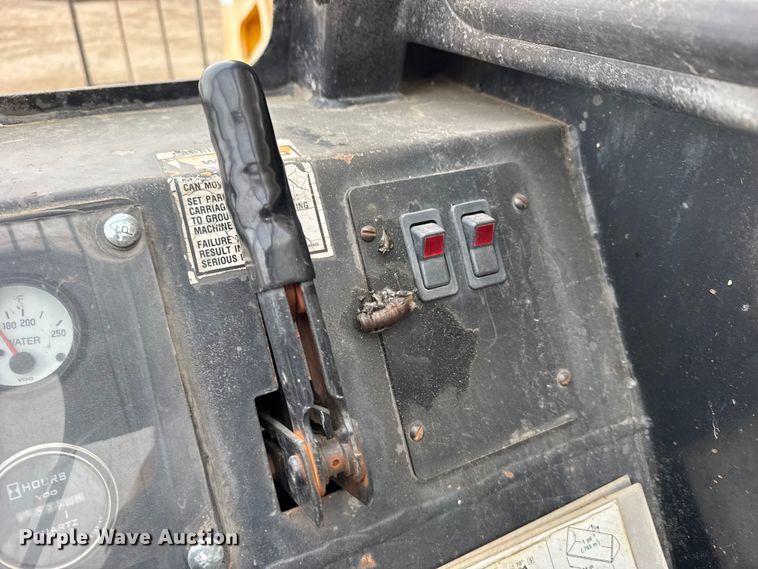 image for item FB0503 1995 Gehl 553 telehandler