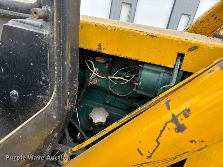 image for item FB0503 1995 Gehl 553 telehandler