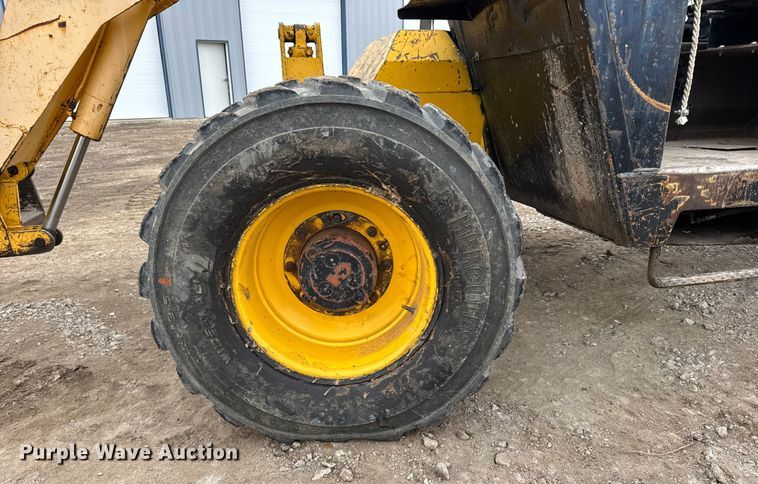 image for item FB0503 1995 Gehl 553 telehandler