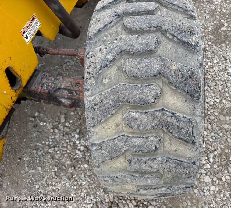 image for item FB0503 1995 Gehl 553 telehandler