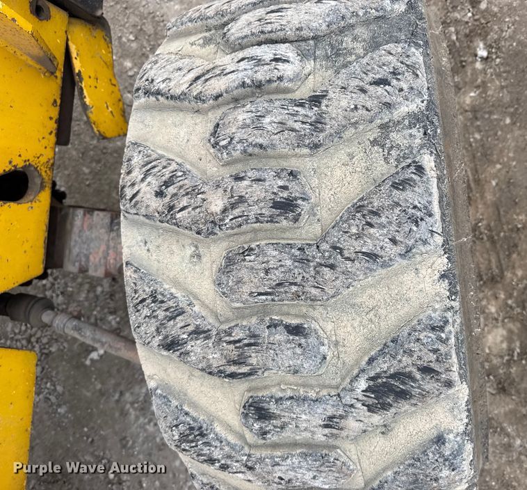 image for item FB0503 1995 Gehl 553 telehandler