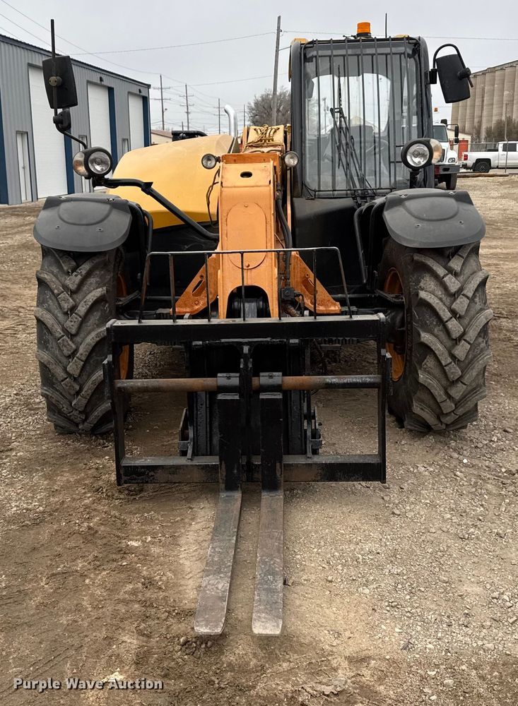 image for item FB0504 2014 Caterpillar TH407C telehandler