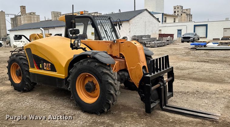 image for item FB0504 2014 Caterpillar TH407C telehandler