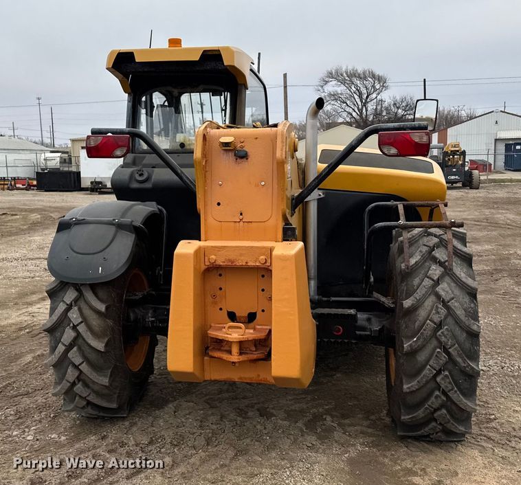 image for item FB0504 2014 Caterpillar TH407C telehandler