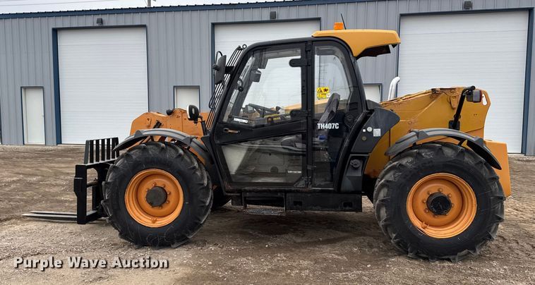 image for item FB0504 2014 Caterpillar TH407C telehandler