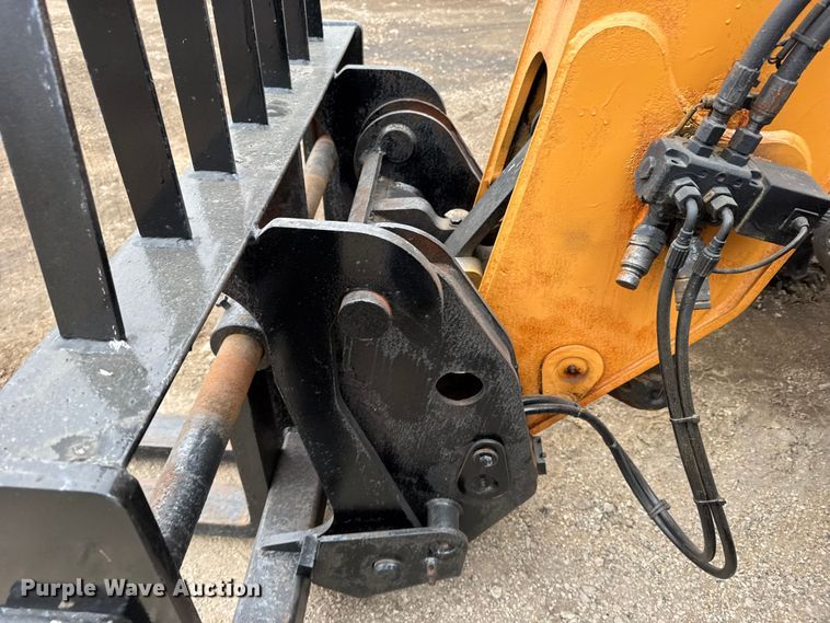 image for item FB0504 2014 Caterpillar TH407C telehandler