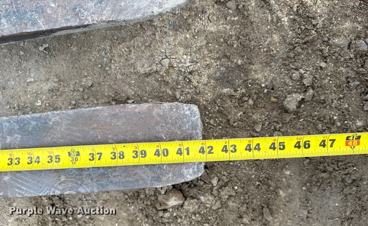 image for item FB0504 2014 Caterpillar TH407C telehandler