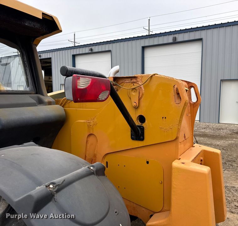 image for item FB0504 2014 Caterpillar TH407C telehandler