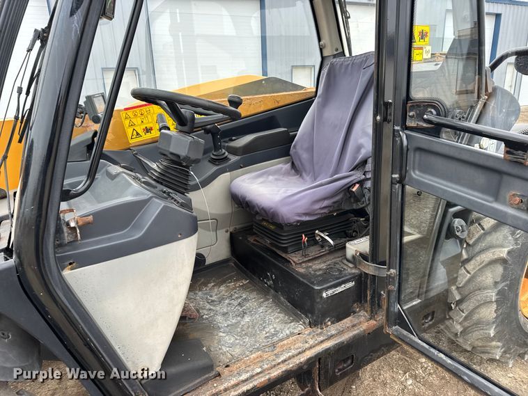 image for item FB0504 2014 Caterpillar TH407C telehandler