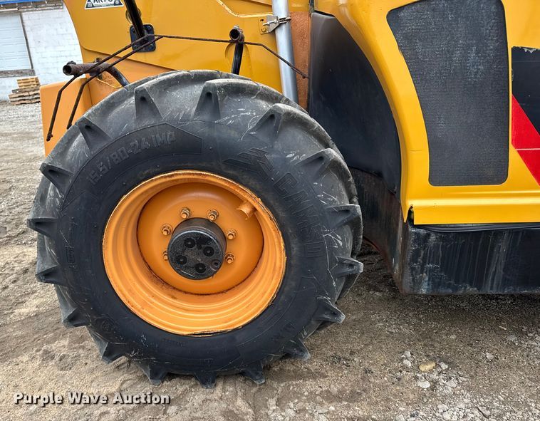 image for item FB0504 2014 Caterpillar TH407C telehandler