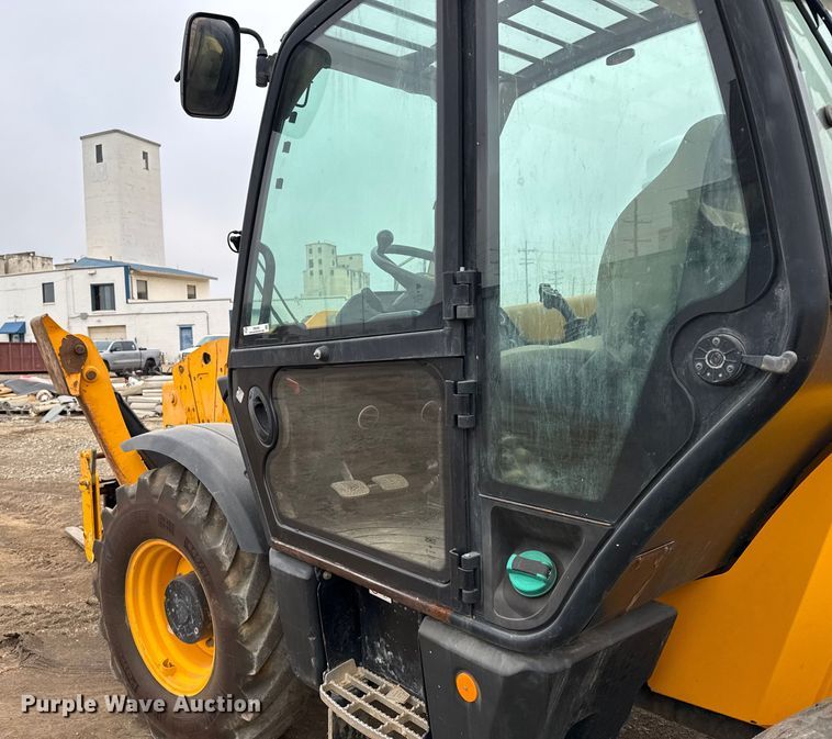 image for item FB0505 2018 JCB 508-66 telehandler